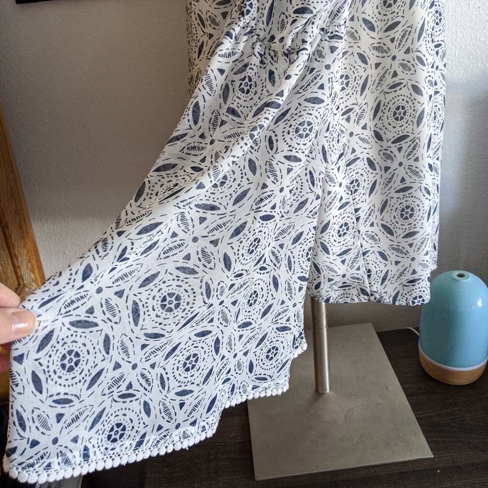 {Abercrombie & Fitch} Top Size Medium - Picture 5 of 8